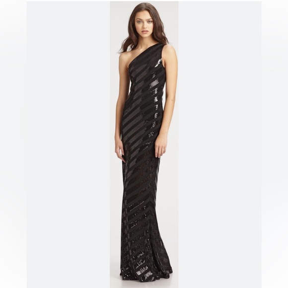 David Meister Dresses & Skirts - DAVID MEISTER One Shoulder Black Sequin‎ Gown
